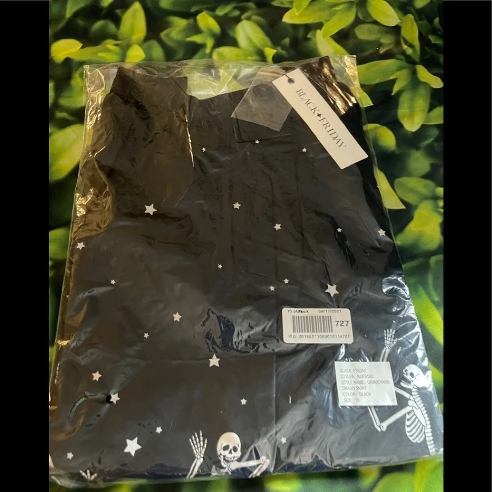 ModCloth x Black Friday It's A Graveyard Smash! Mini Skirt, Size 10AU/US S, NWT​ - Picture 4 of 12
